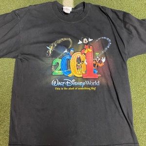 Vintage 2001 Disney T-shirt